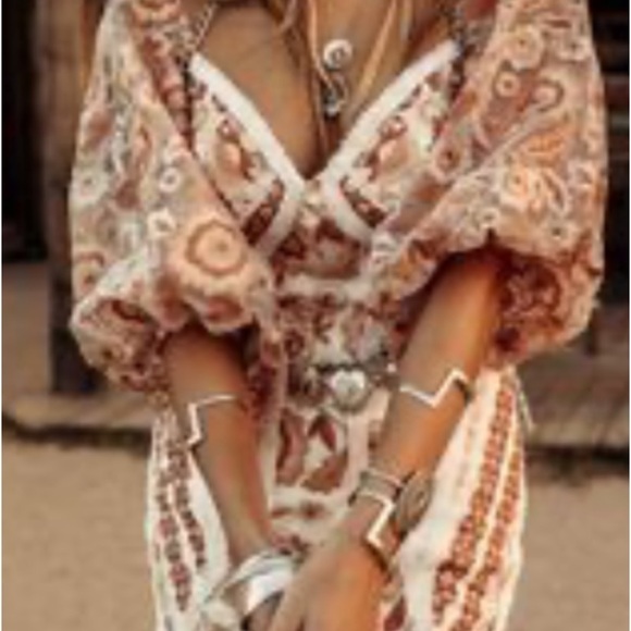 Posh live show item any item in closet, take screenshot. - Picture 1 of 1